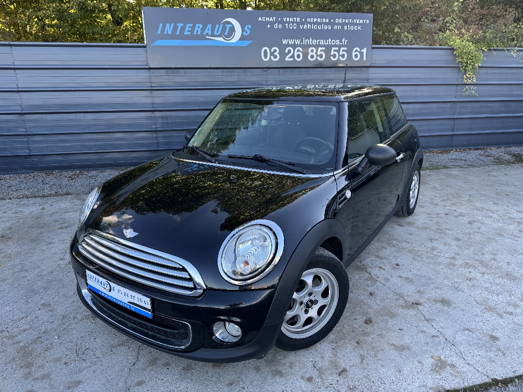 MINI – COOPER – Berline – Diesel – Noir